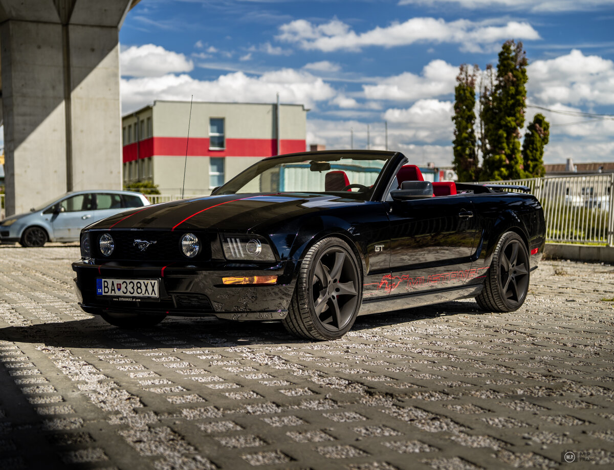 Ford Mustang GT  Cabrio  4,6L V8  r.v.2005