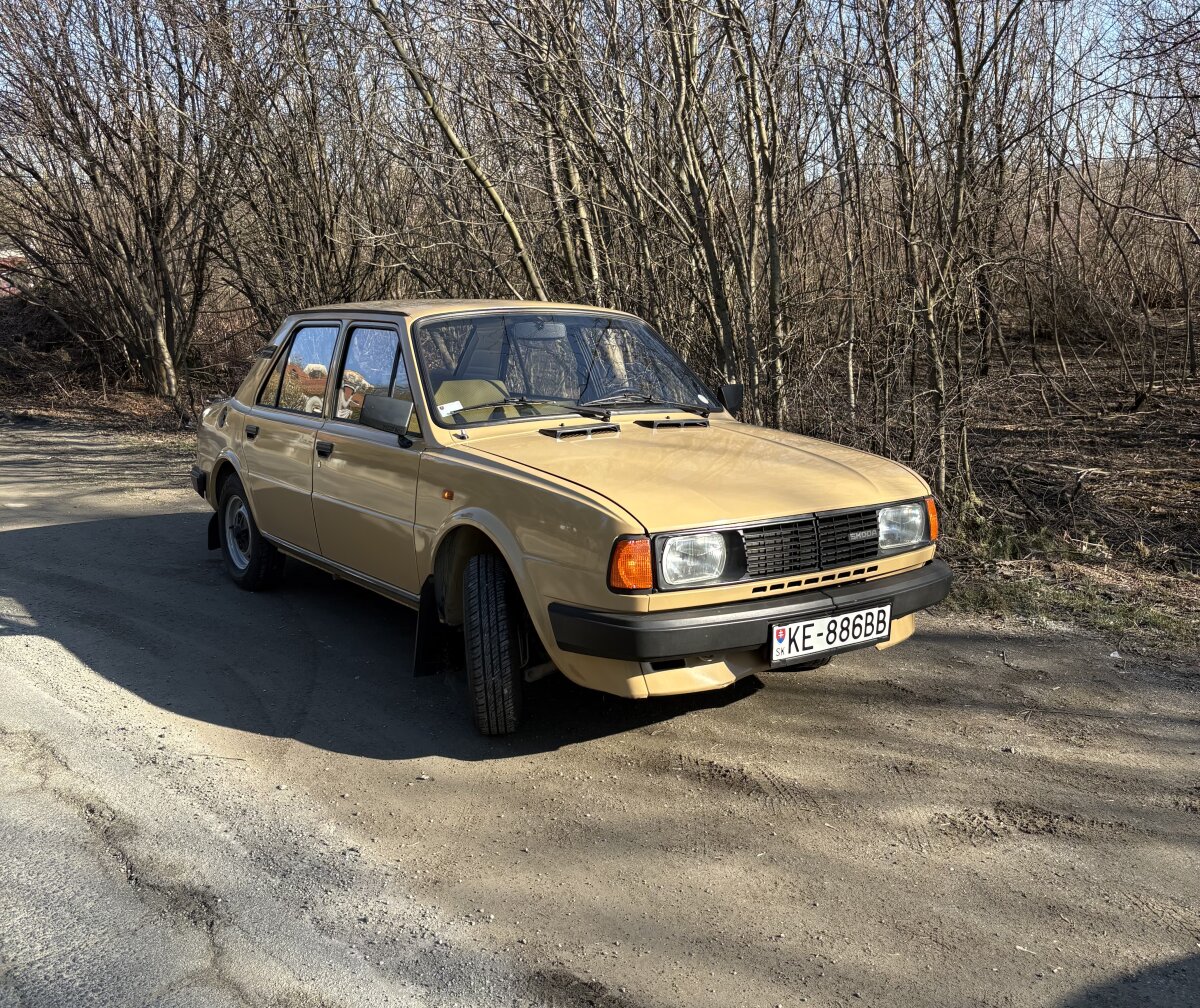 Veterán Škoda 105L rv1986